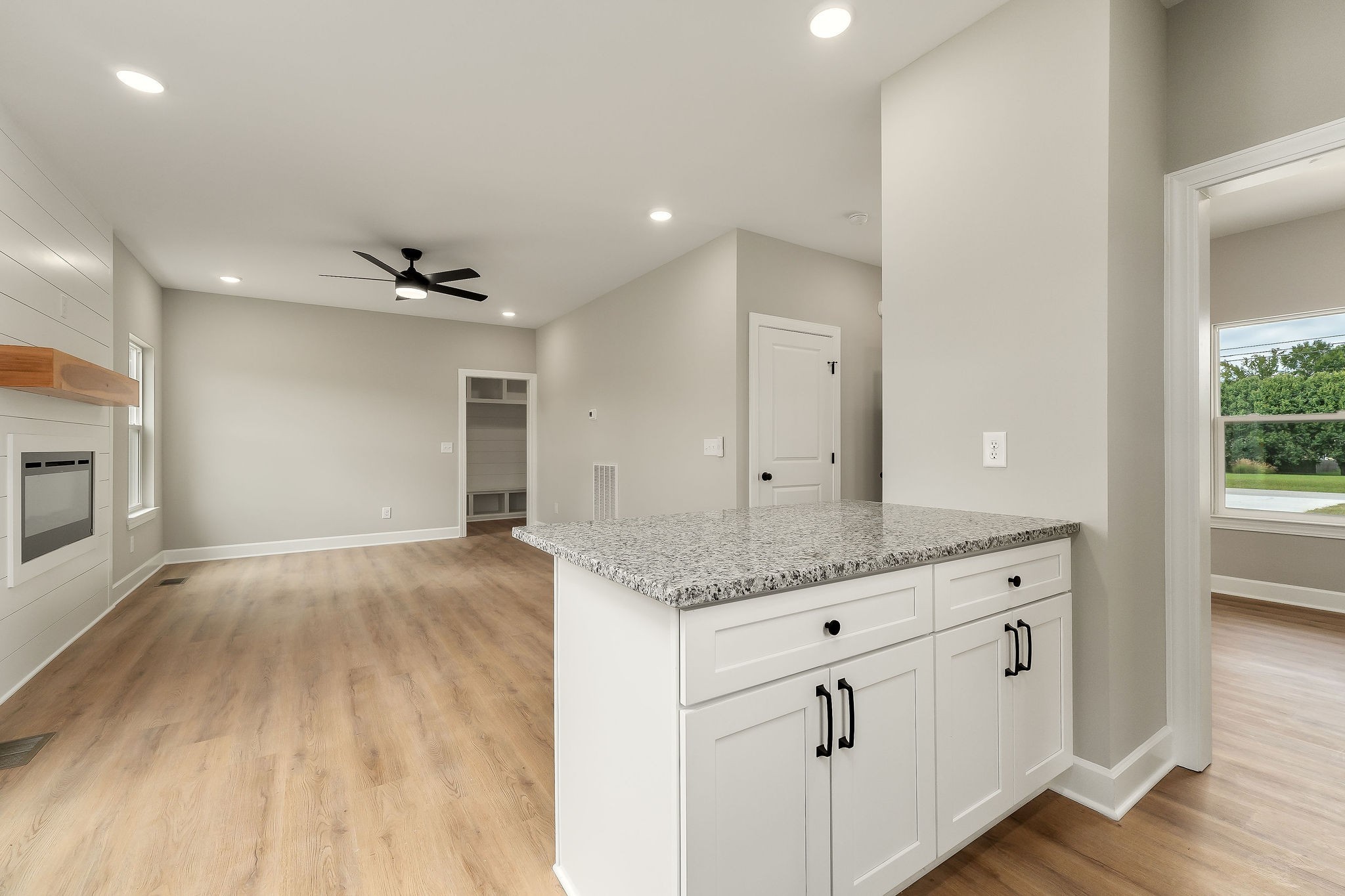 734 C Rody Road McMinnville, TN 37110 - Photo 8 of 36