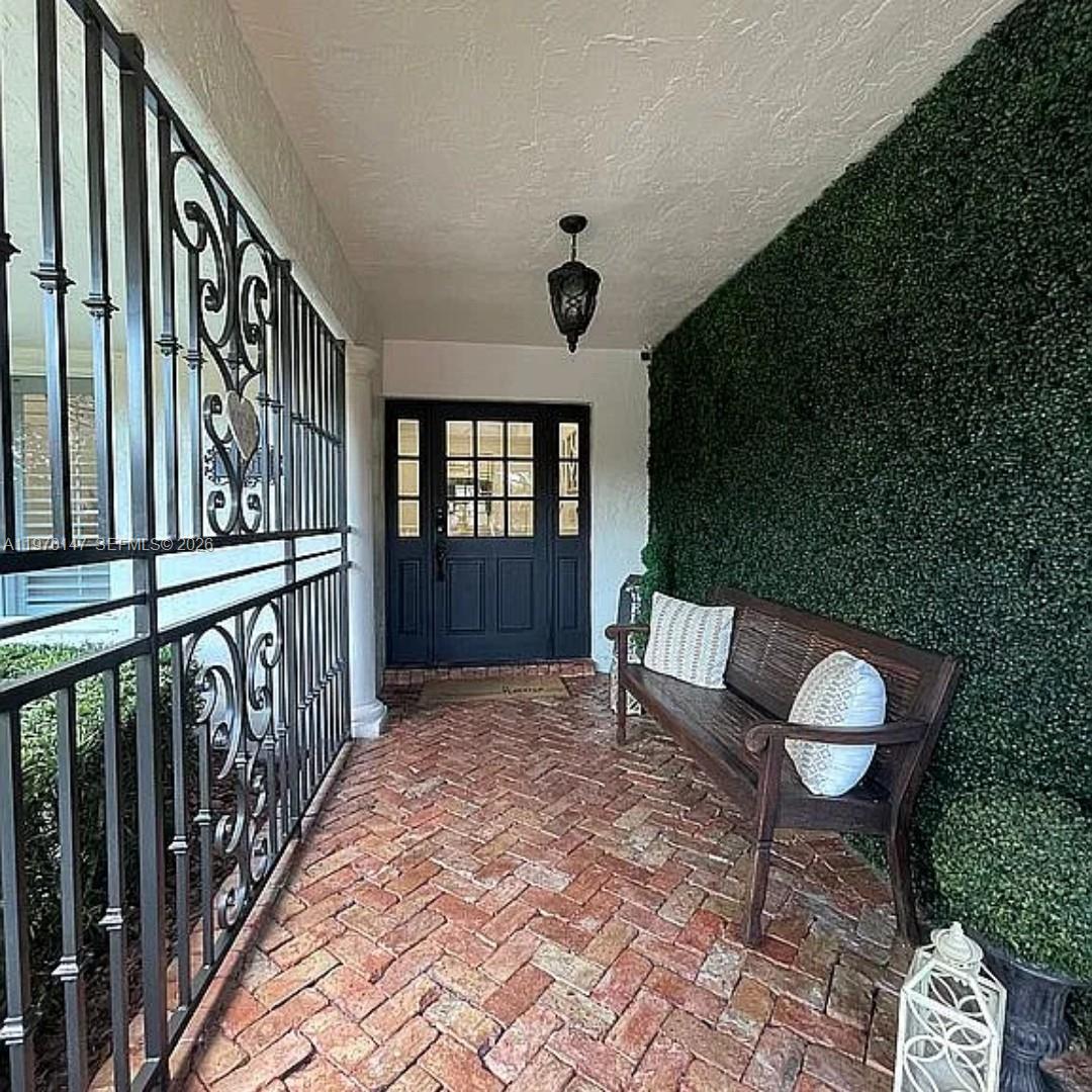 8801 Southwest 124th Street Miami, FL 33176 - Photo 4 of 15