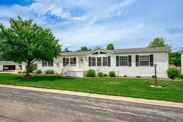 $114,900 | 5604 Irving Boulevard, Machesney Park, IL 61115