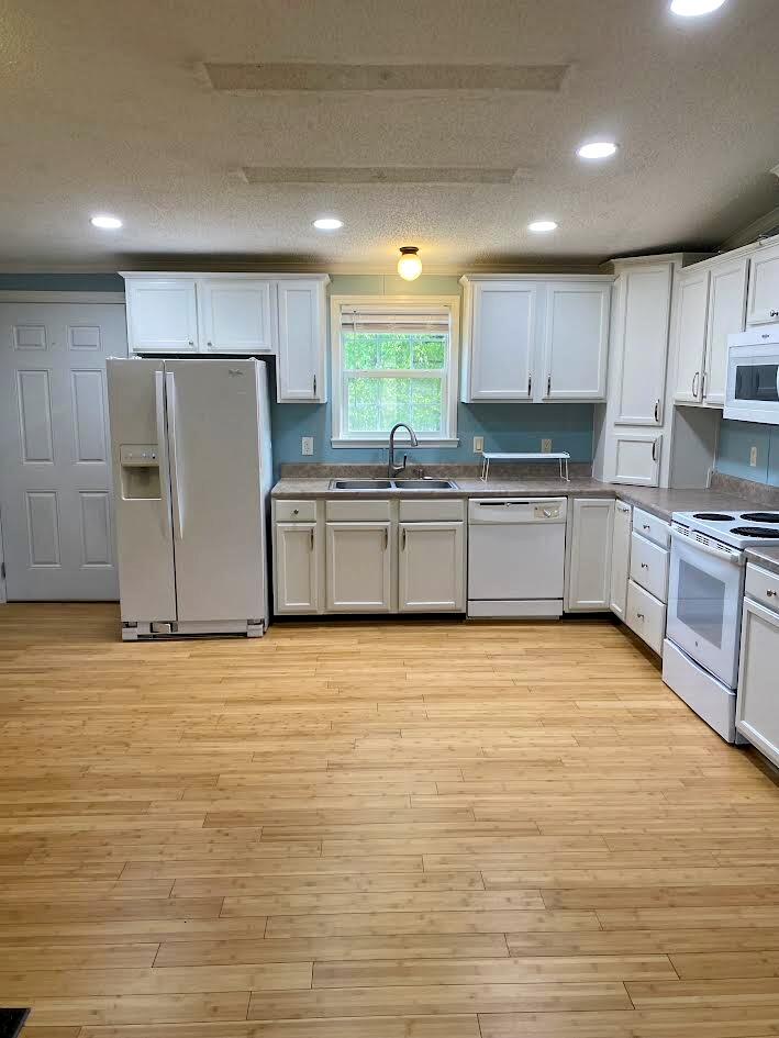 581 Neal Davis Road Ringgold, VA 24586 - Photo 3 of 12 Gallery Image 3