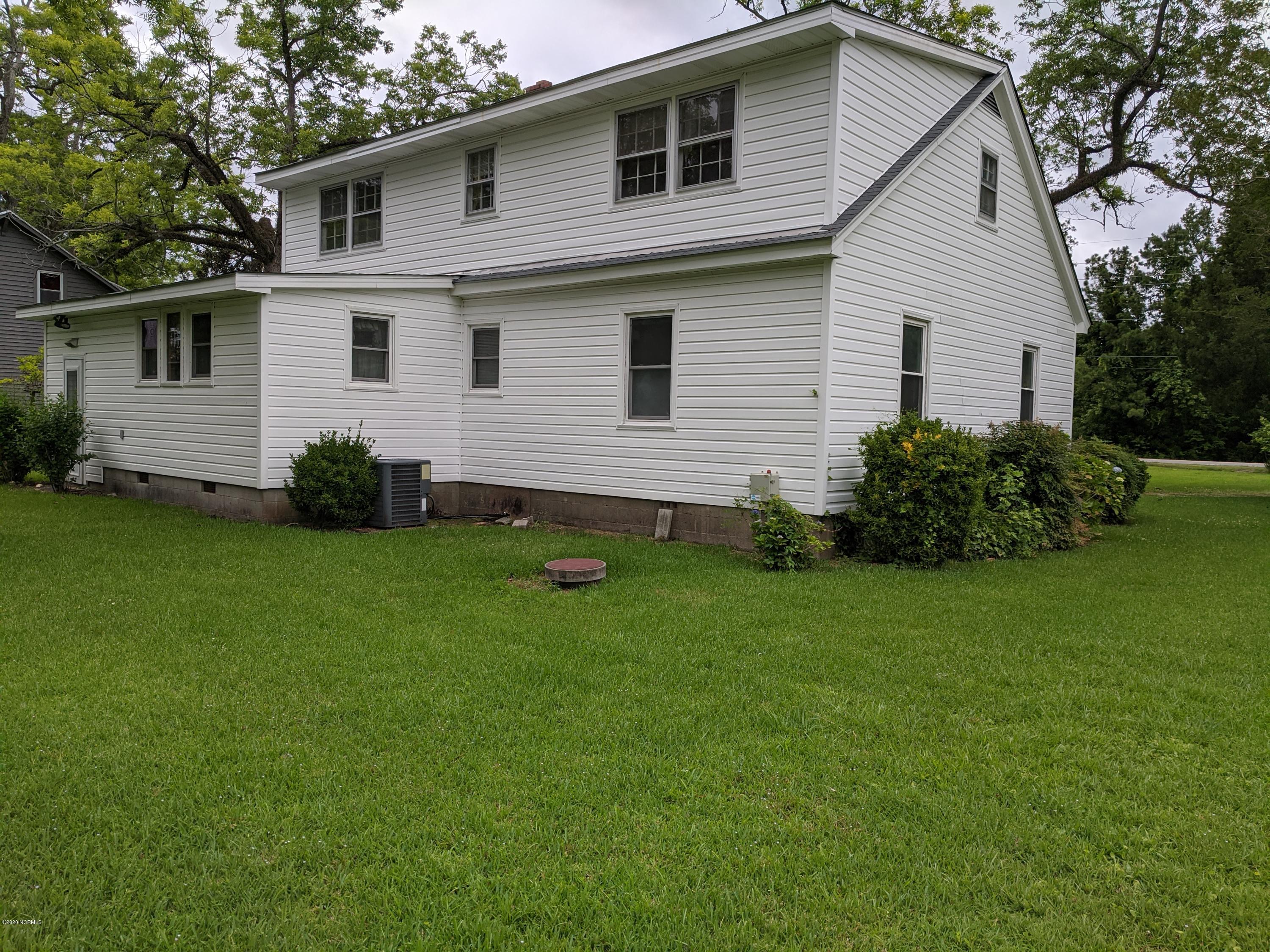3902 Old Cherry Point Road New Bern, NC 28560 - Photo 2 of 21 3902 Old Cherry Point - Rear of house