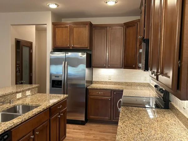 $525,000 | N53-w35231 Lighthouse Lane, Oconomowoc, WI 53066