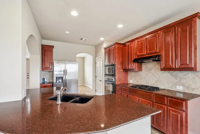 $2,800 | 88 White Magnolia Circle, Austin, TX 78734