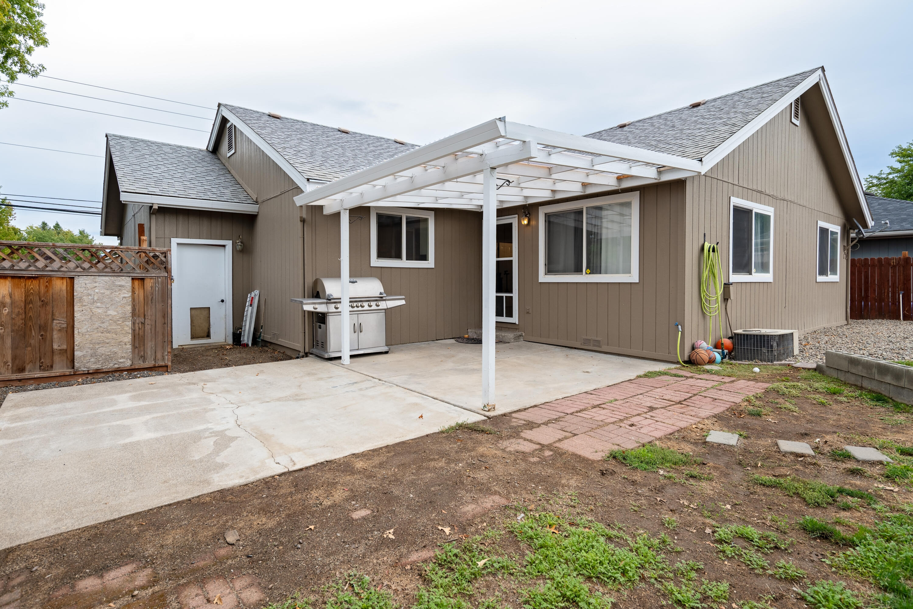2966 Delta Waters Road Medford, OR 97504 - Photo 17 of 21 Delta Waters019