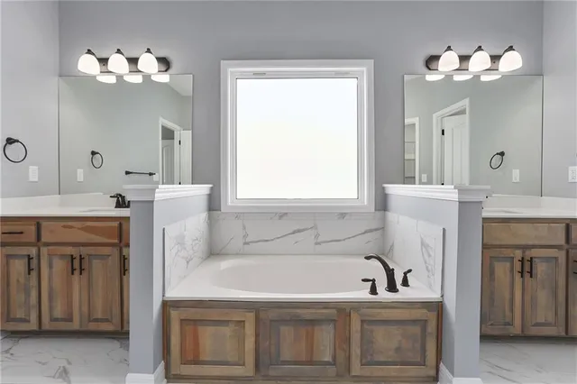 $506,240 | 11460 North Auburndale Circle, Kansas City, MO 64157