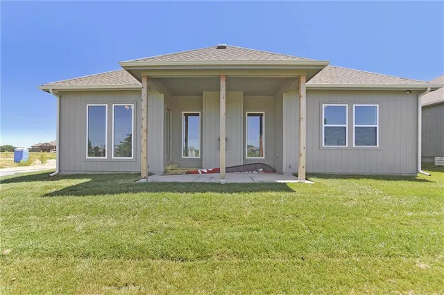 $506,240 | 11460 North Auburndale Circle, Kansas City, MO 64157