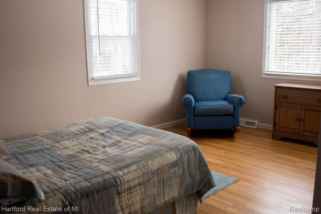 36430 Howard Road Farmington Hills, MI 48331 - Photo 14 of 43