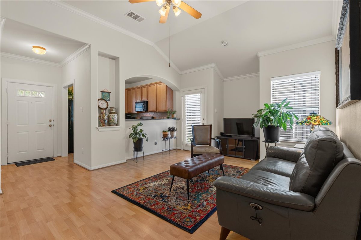 6801 Beckett Road, Unit 143L Austin, TX 78749 - Photo 14 of 32