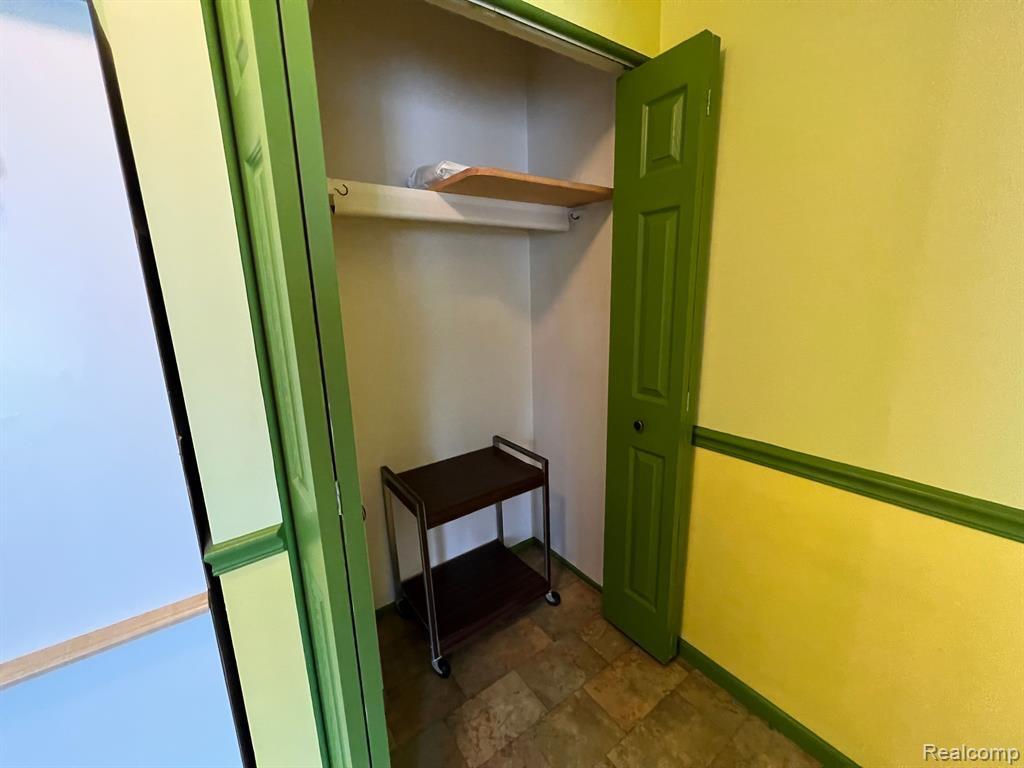 342 Hartman Lane Saline, MI 48176 - Photo 5 of 16 Image 29