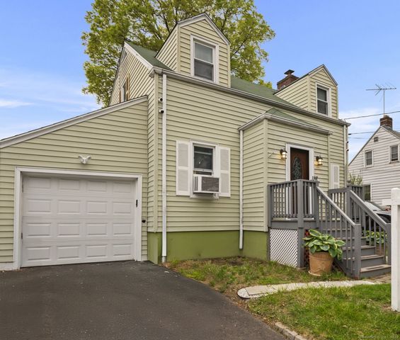 $405,000 | 17 Winfield Drive, Stratford, CT 06615