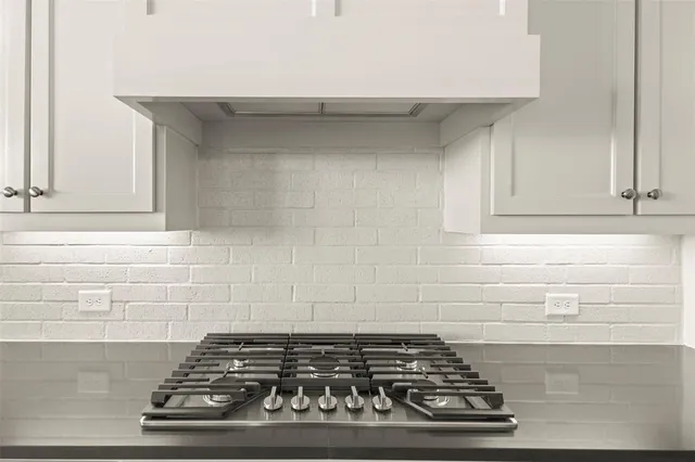 $714,900 | 137 Lila Lake Drive, Waxahachie, TX 75165