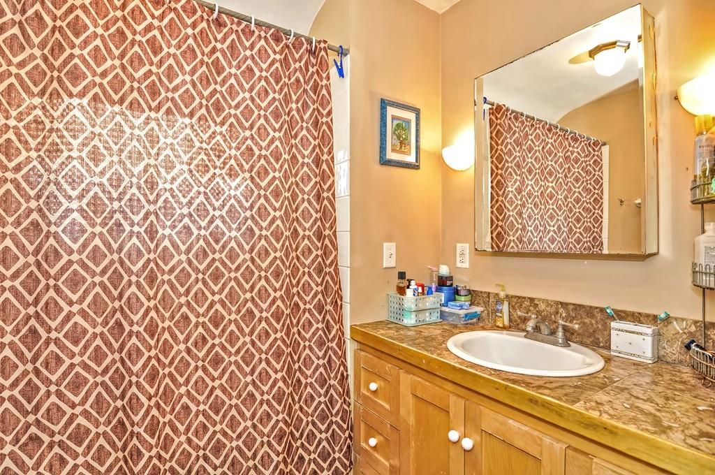17 Manthorne Road Boston, MA 02132 - Photo 19 of 27 Gallery Image 19