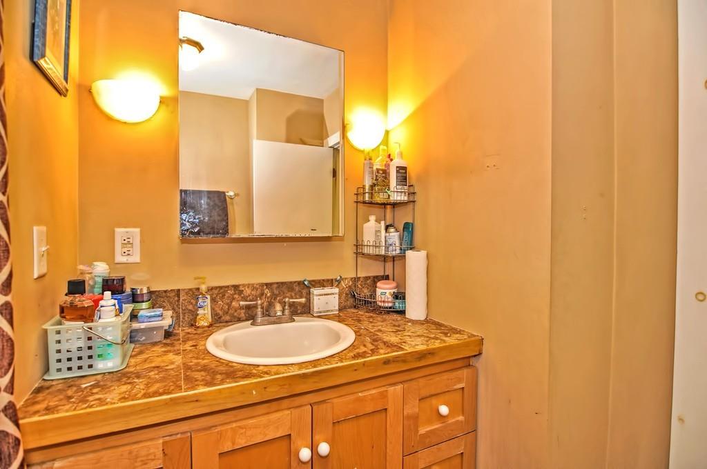 17 Manthorne Road Boston, MA 02132 - Photo 20 of 27 Gallery Image 20