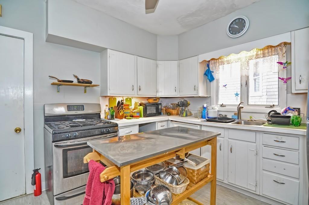 17 Manthorne Road Boston, MA 02132 - Photo 8 of 27 Gallery Image 8