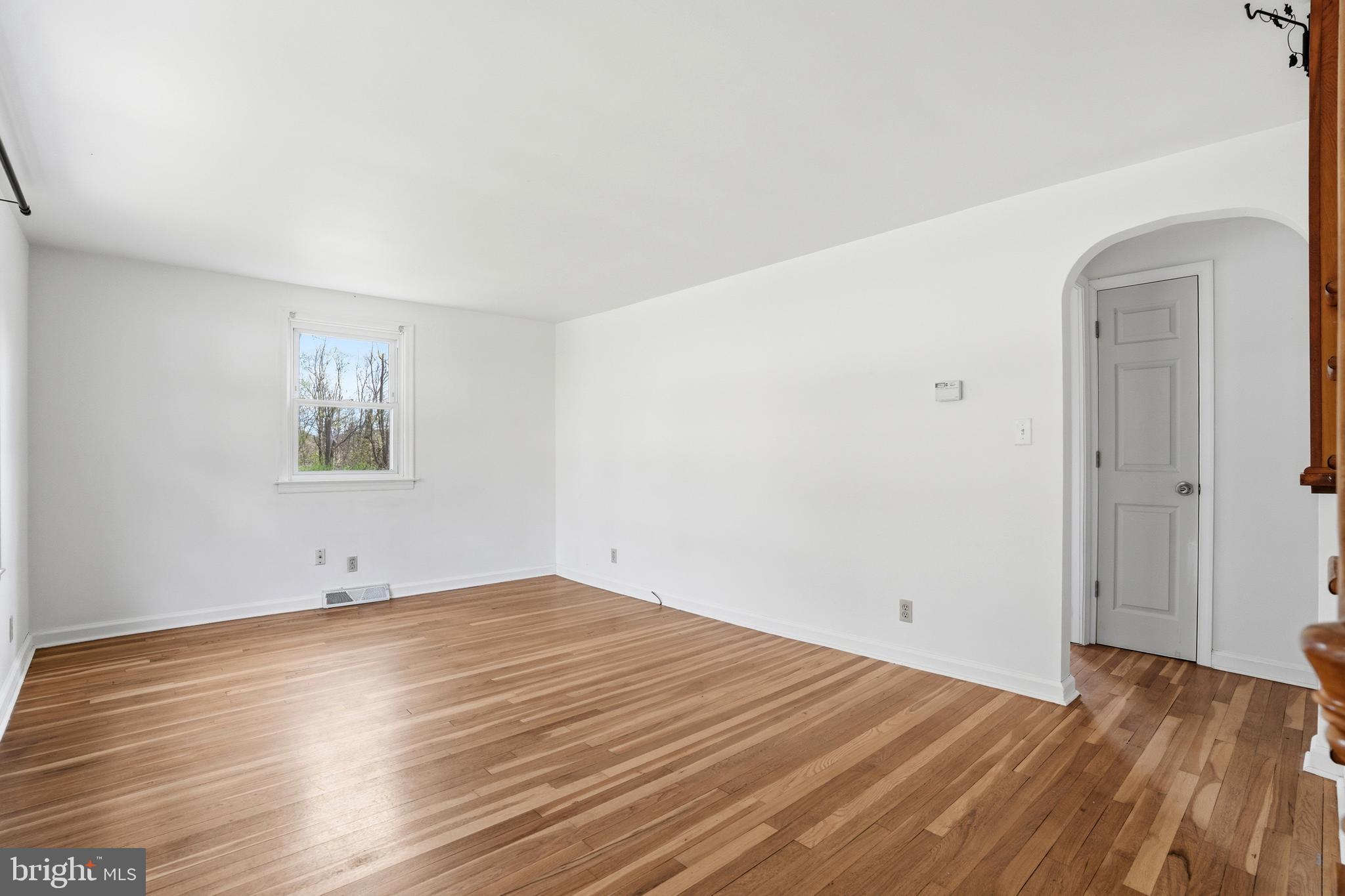 238 Kemp Road Barto, PA 19504 - Photo 14 of 68 Living room