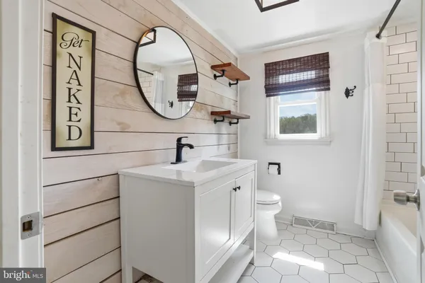 $495,000 | 238 Kemp Road, Barto, PA 19504
