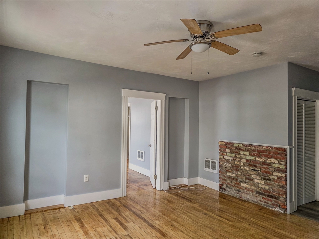 9 Greenwood Street, Unit 2 Worcester, MA 01607 - Photo 2 of 16