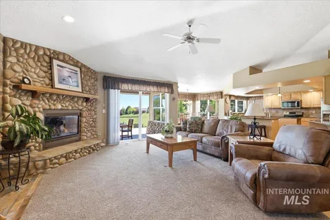 $999,900 | 9547 West Golden View Drive, Star, ID 83669
