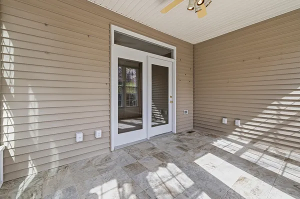 a view of a yard in front of house