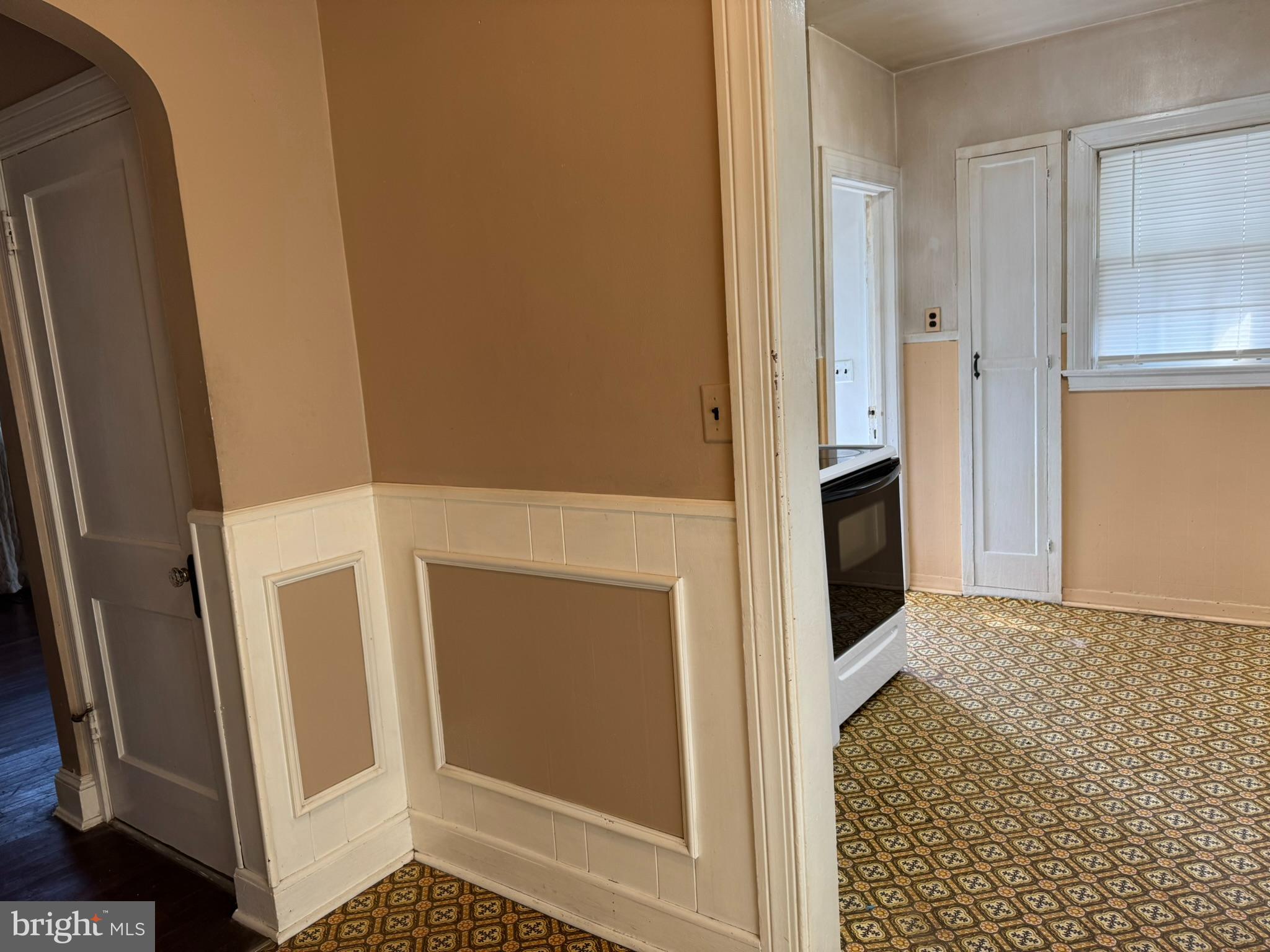 3494 Allen Road Eden, MD 21822 - Photo 13 of 38 a view of walk in closet