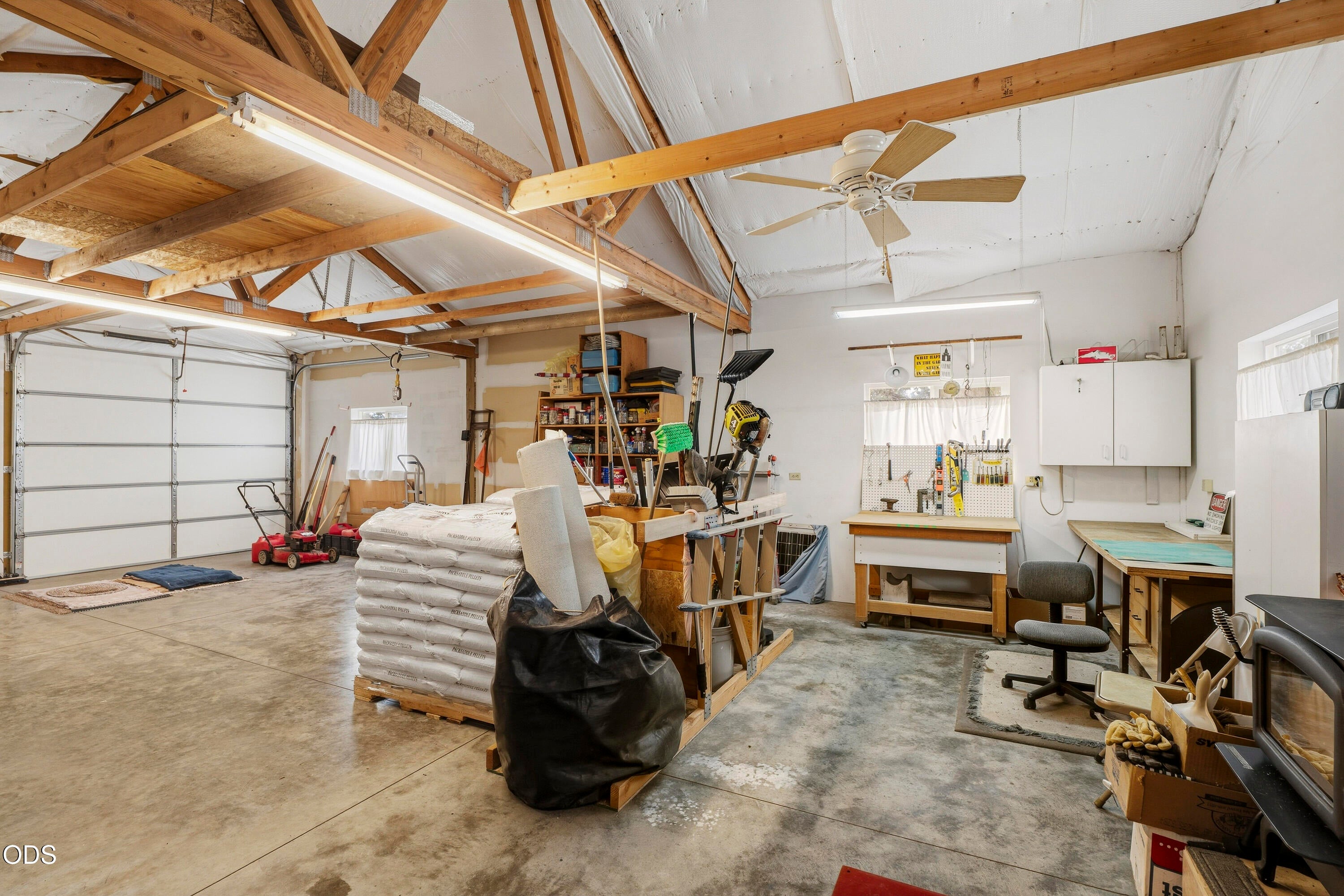 6040 Southwest Shad Road Terrebonne, OR 97760 - Photo 59 of 82 Gallery Image 59