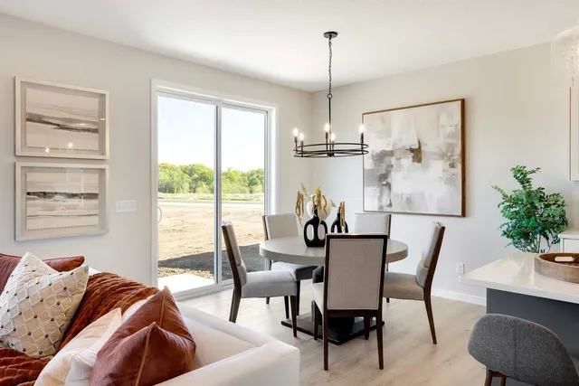 $579,600 | 5112 Airlake Drive, Woodbury, MN 55129