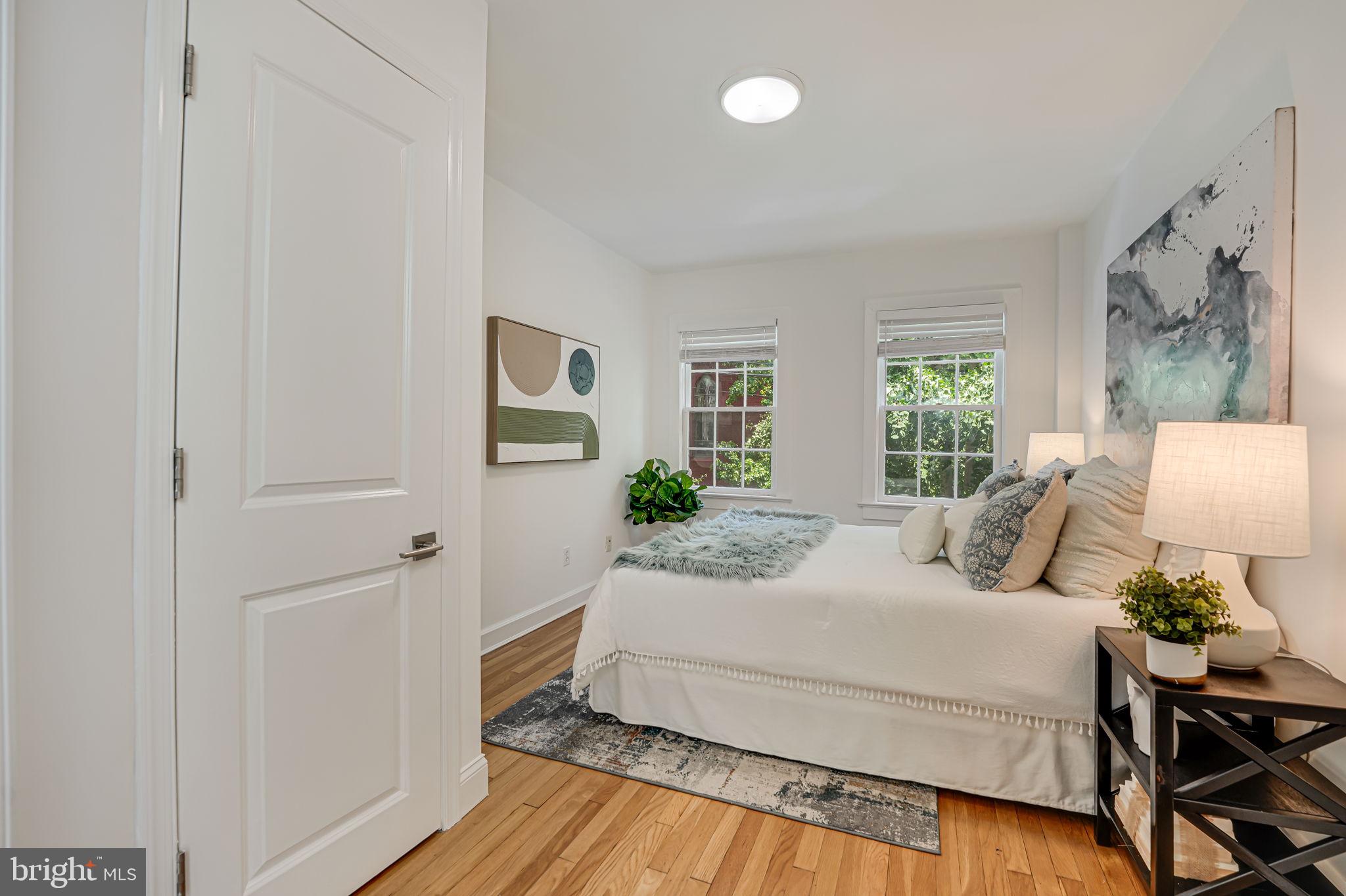 1320 27th Street Northwest Washington, DC 20007 - Photo 14 of 33 Primary Bedroom