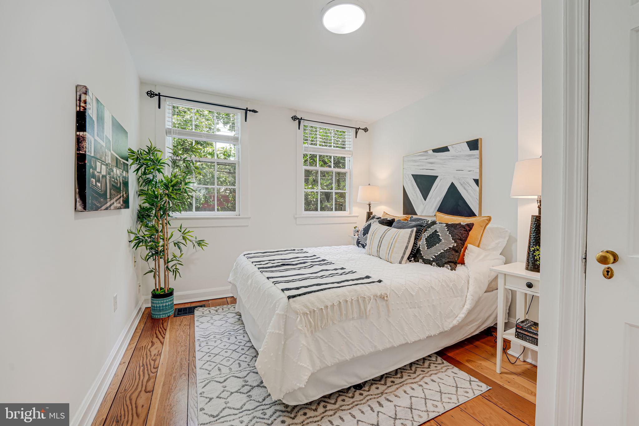 1320 27th Street Northwest Washington, DC 20007 - Photo 19 of 33 Second Bedroom