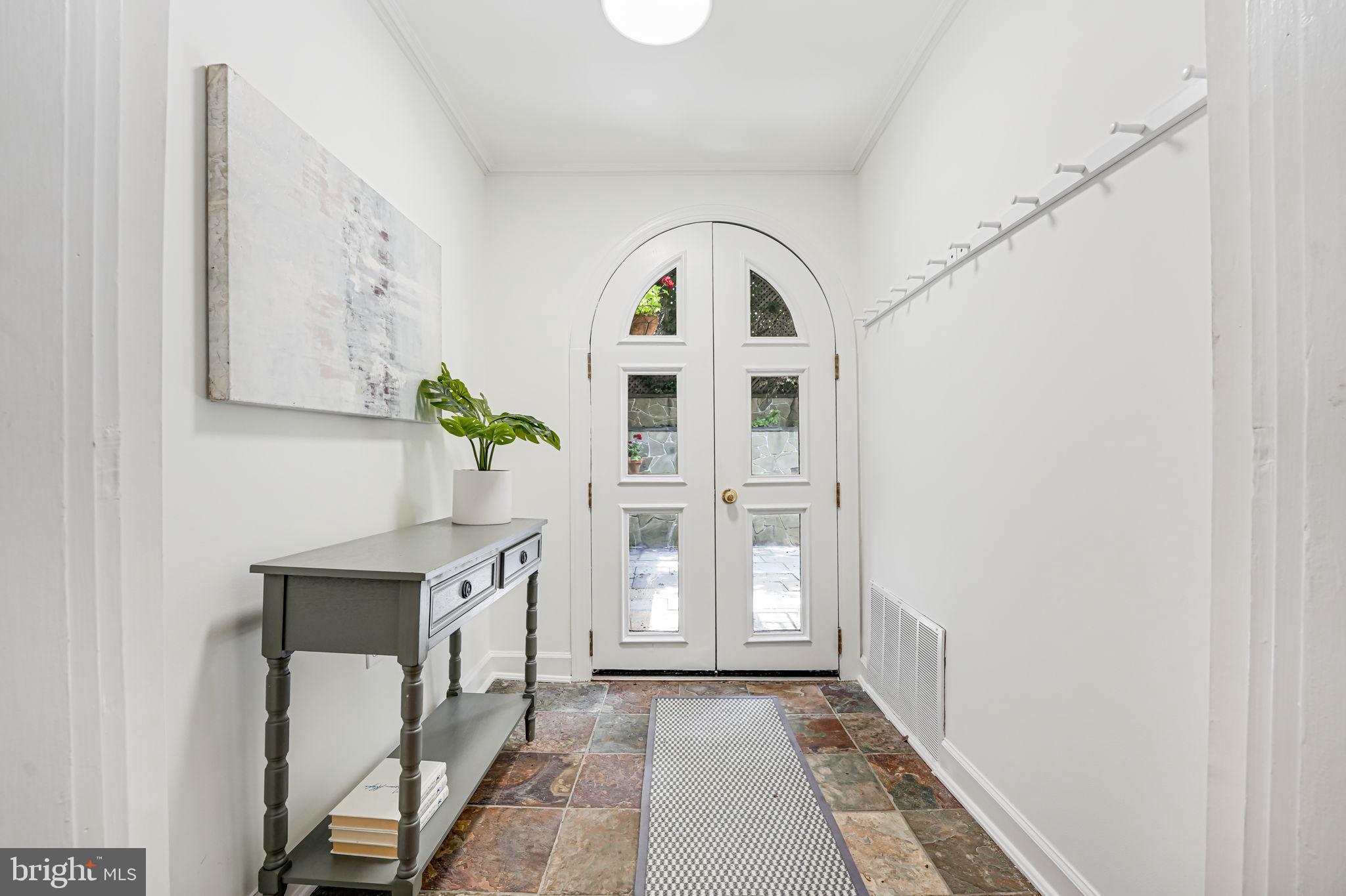 1320 27th Street Northwest Washington, DC 20007 - Photo 7 of 33