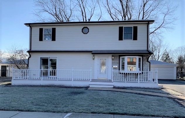 465 Glendale Road Buffalo Grove, IL 60089 - Photo 1 of 20