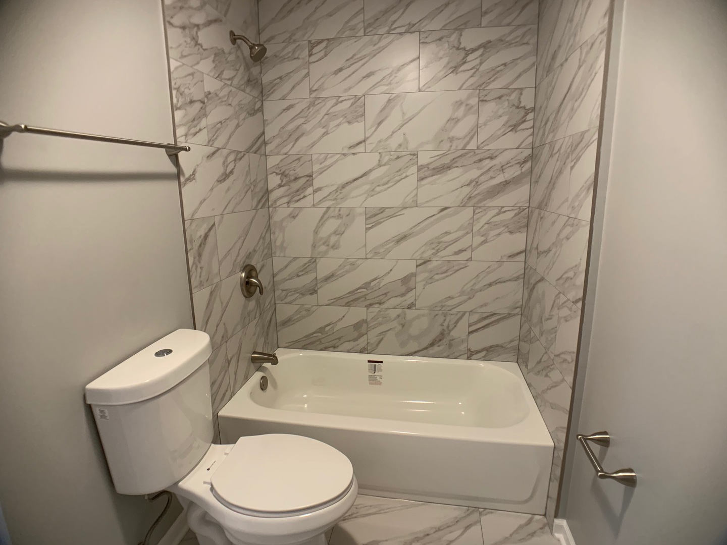 465 Glendale Road Buffalo Grove, IL 60089 - Photo 15 of 20