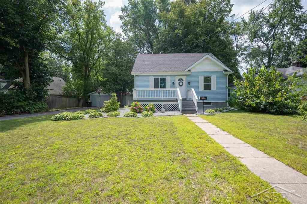 219 West Sugnet Road Midland, MI 48640 - Photo 3 of 23 50052857-2.JPG