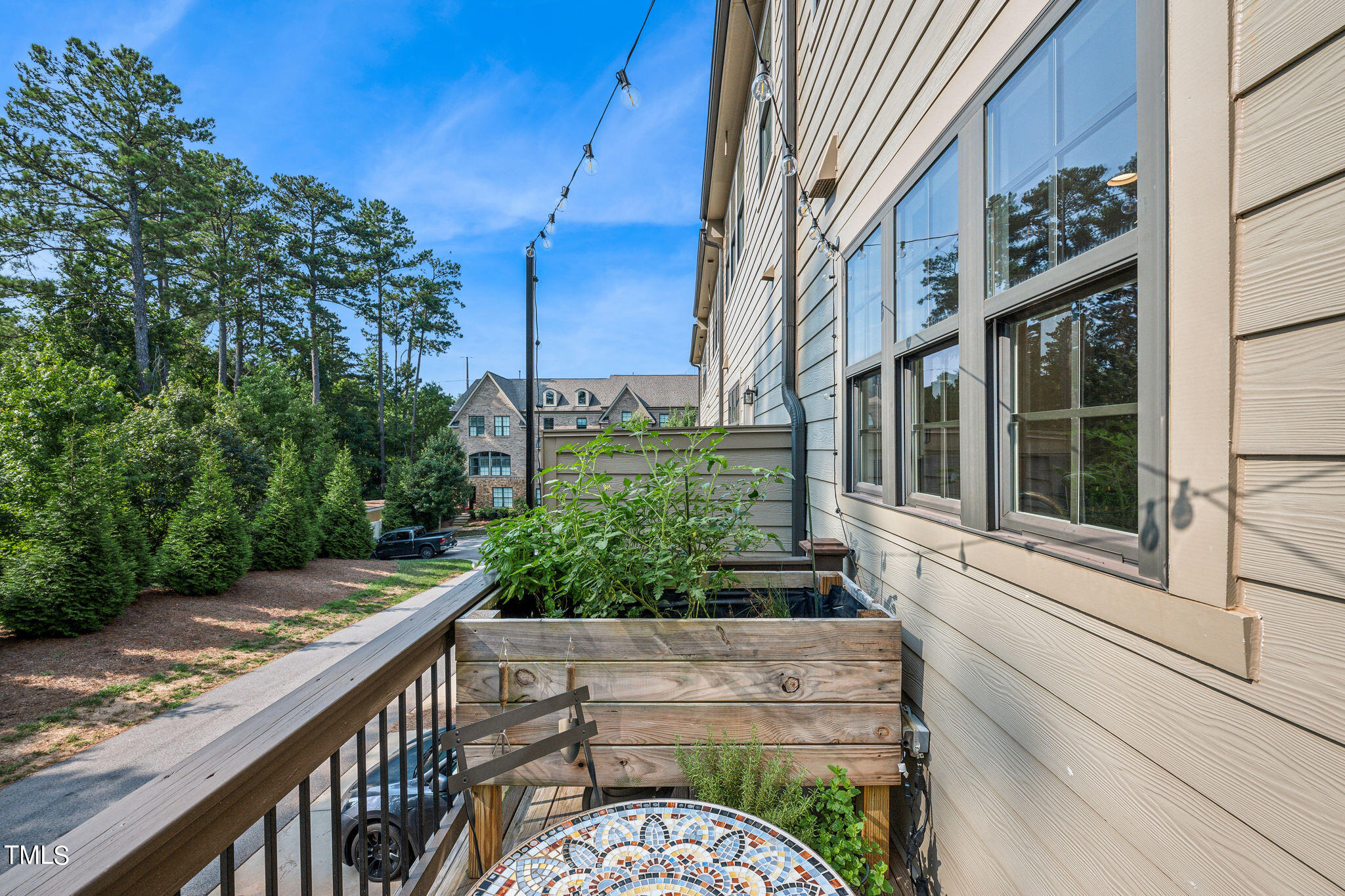 1606 Bowery Drive Raleigh, NC 27607 - Photo 38 of 40 1606_Bowery_Dr_Raleigh_NC_27607_USA-Exte