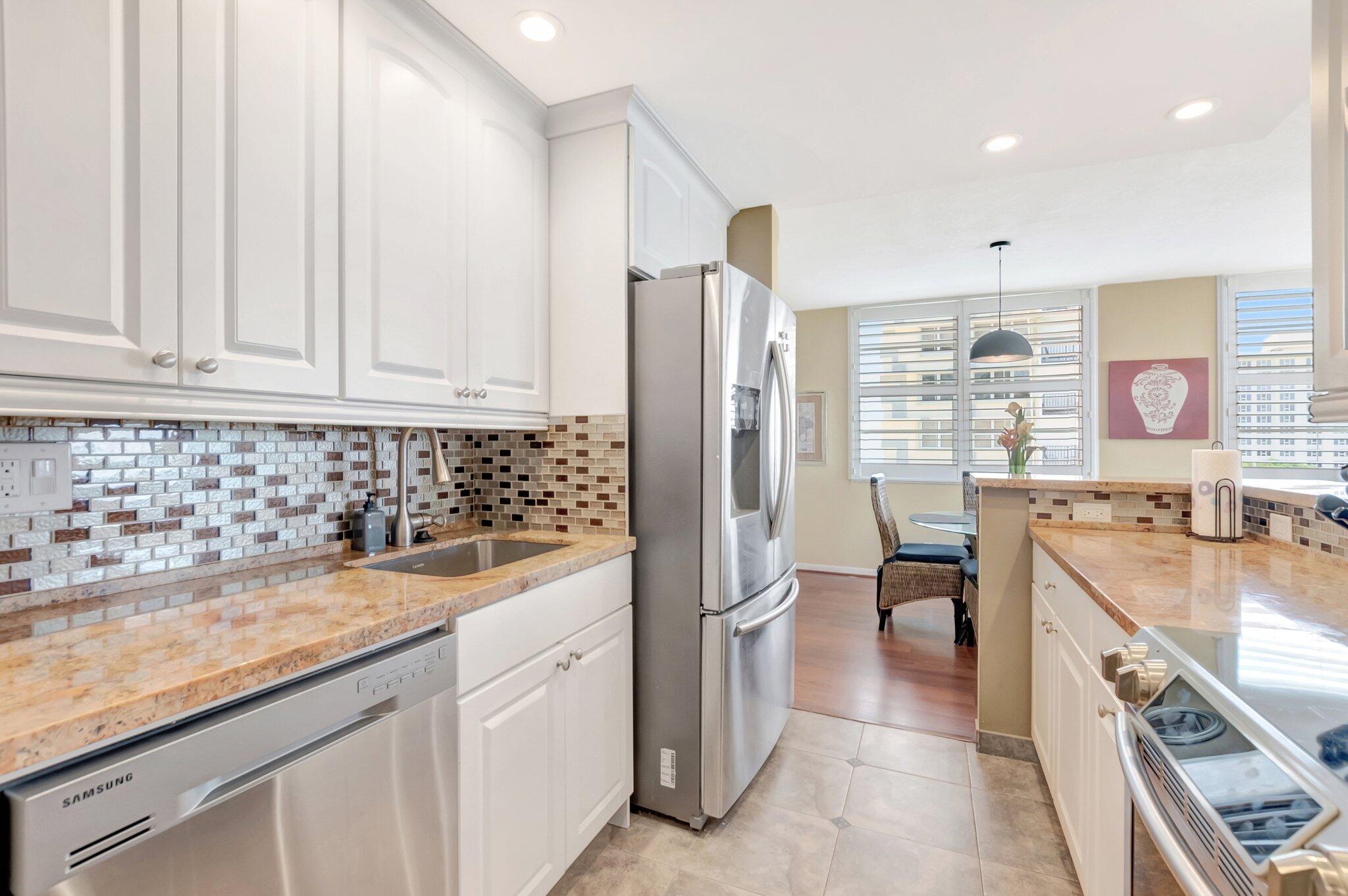 2121 North Ocean Boulevard, Unit 801W Boca Raton, FL 33431 - Photo 13 of 30 Kitchen