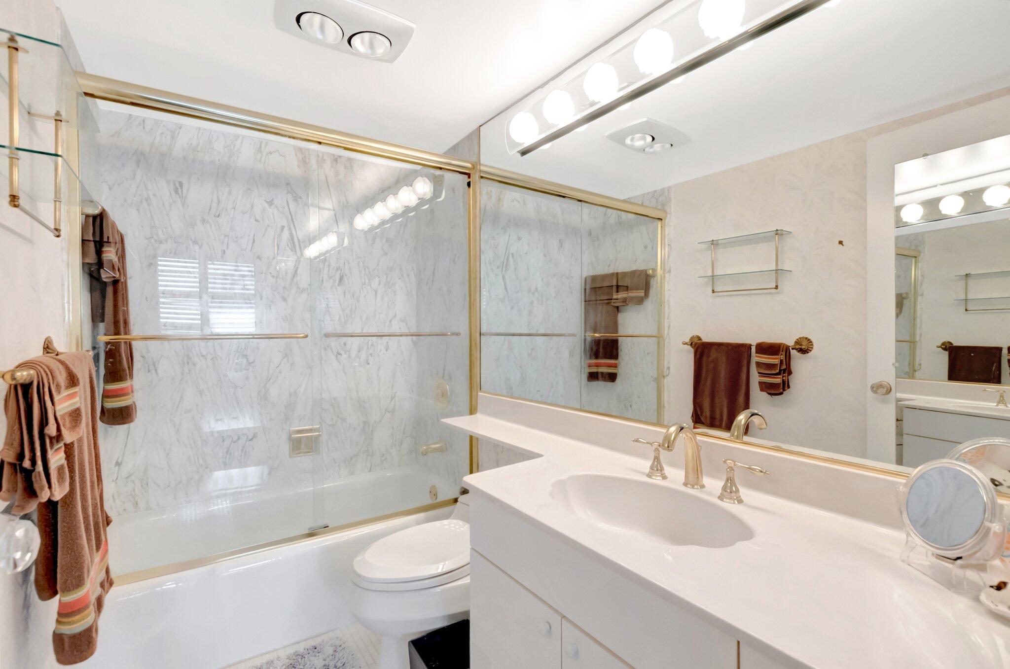 2121 North Ocean Boulevard, Unit 801W Boca Raton, FL 33431 - Photo 15 of 30 Primary Bath