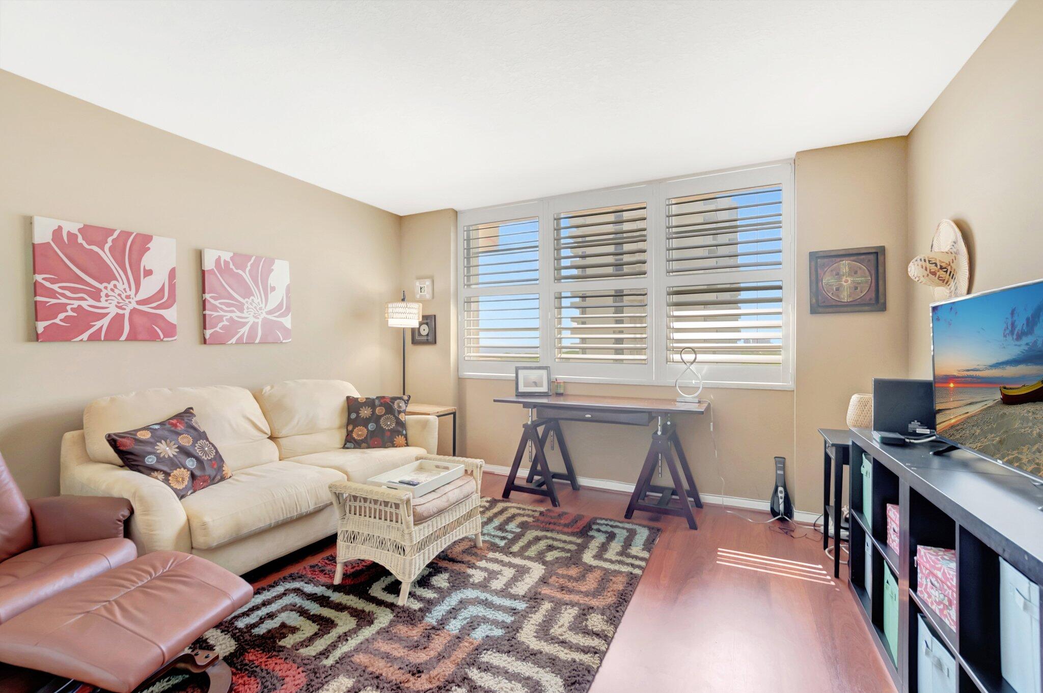 2121 North Ocean Boulevard, Unit 801W Boca Raton, FL 33431 - Photo 16 of 30 Guest Bed