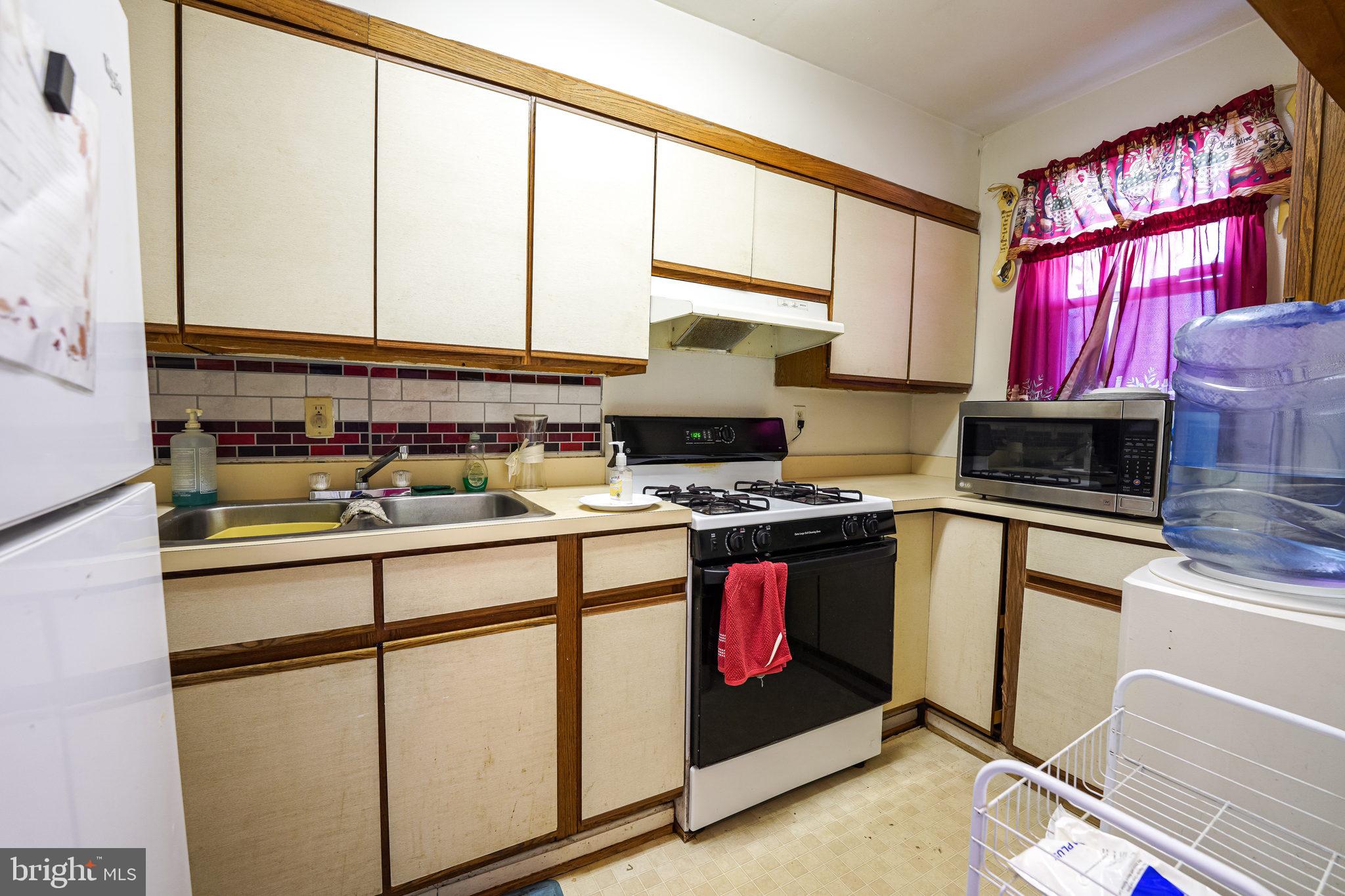 7505 Greenleaf Road Landover, MD 20785 - Photo 3 of 14