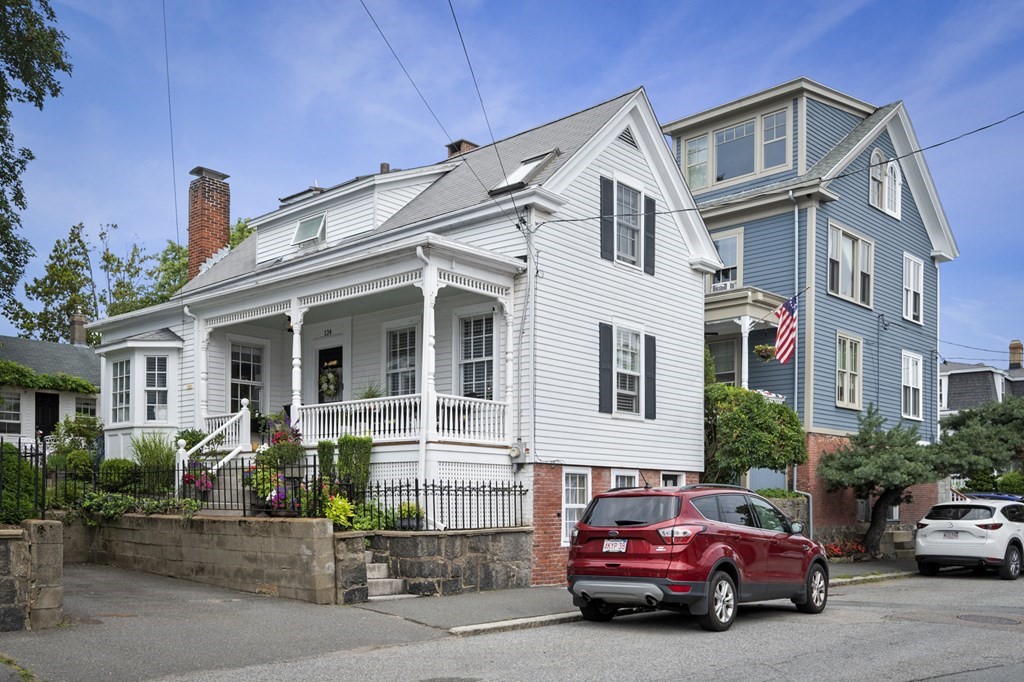 124 Front Street Marblehead, MA 01945 - Photo 1 of 39 Gallery Image 1