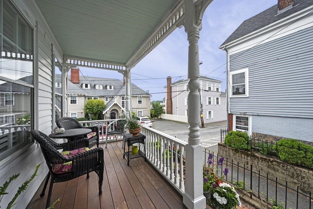 124 Front Street Marblehead, MA 01945 - Photo 4 of 39 Gallery Image 4