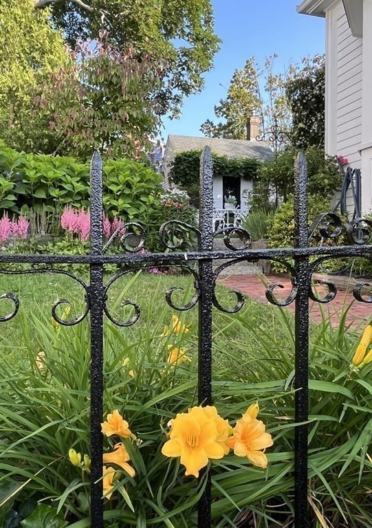 124 Front Street Marblehead, MA 01945 - Photo 6 of 39 Gallery Image 6