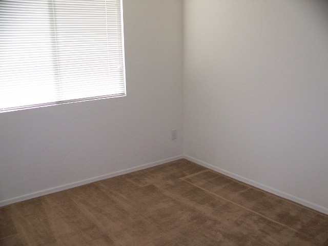 2029 West Carter Road Phoenix, AZ 85041 - Photo 13 of 16 Photo