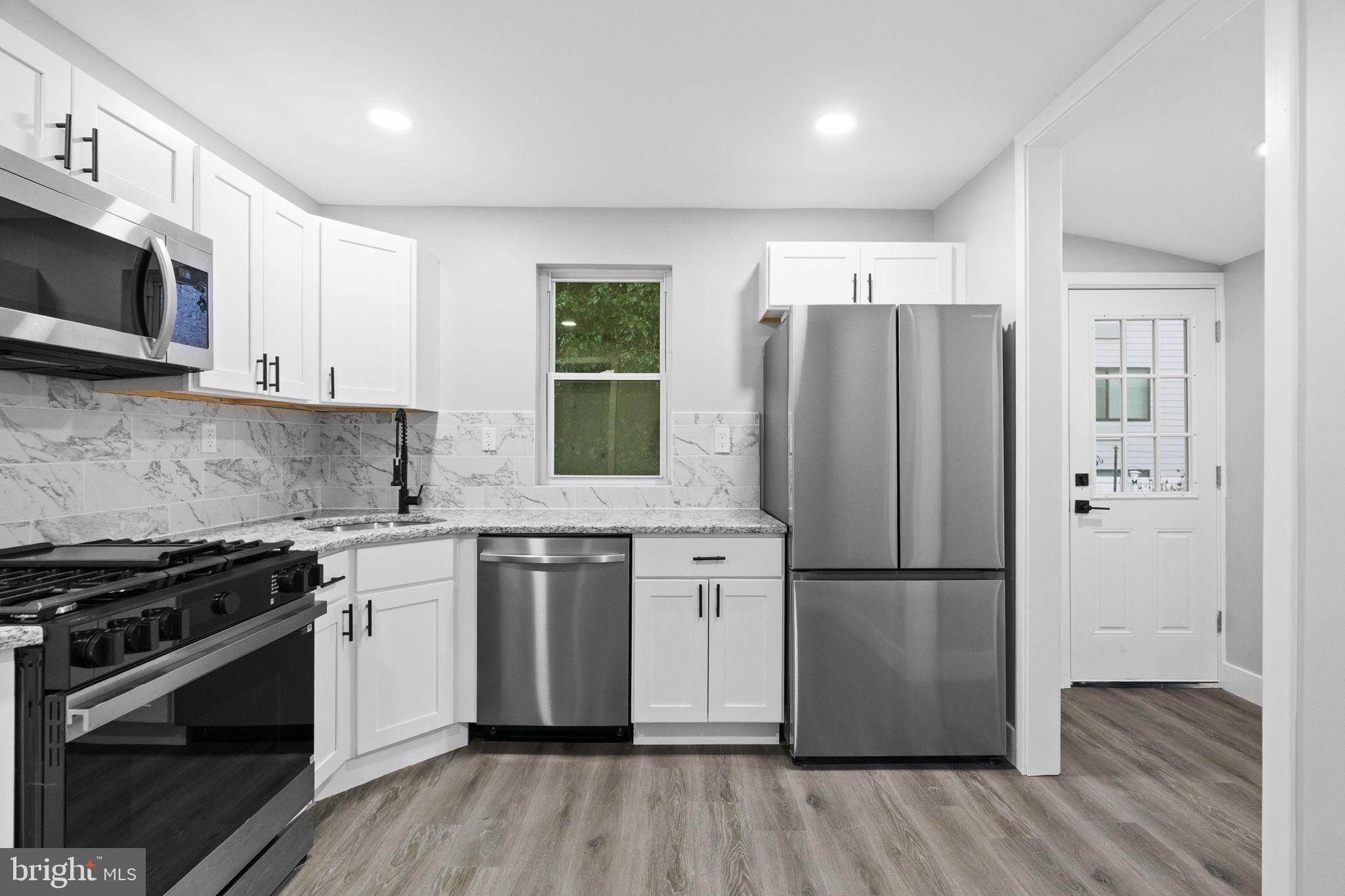 449 Delmar Street Philadelphia, PA 19128 - Photo 10 of 35