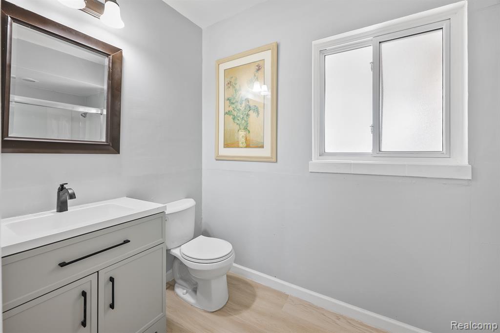650 Grace Avenue Rochester Hills, MI 48307 - Photo 21 of 57