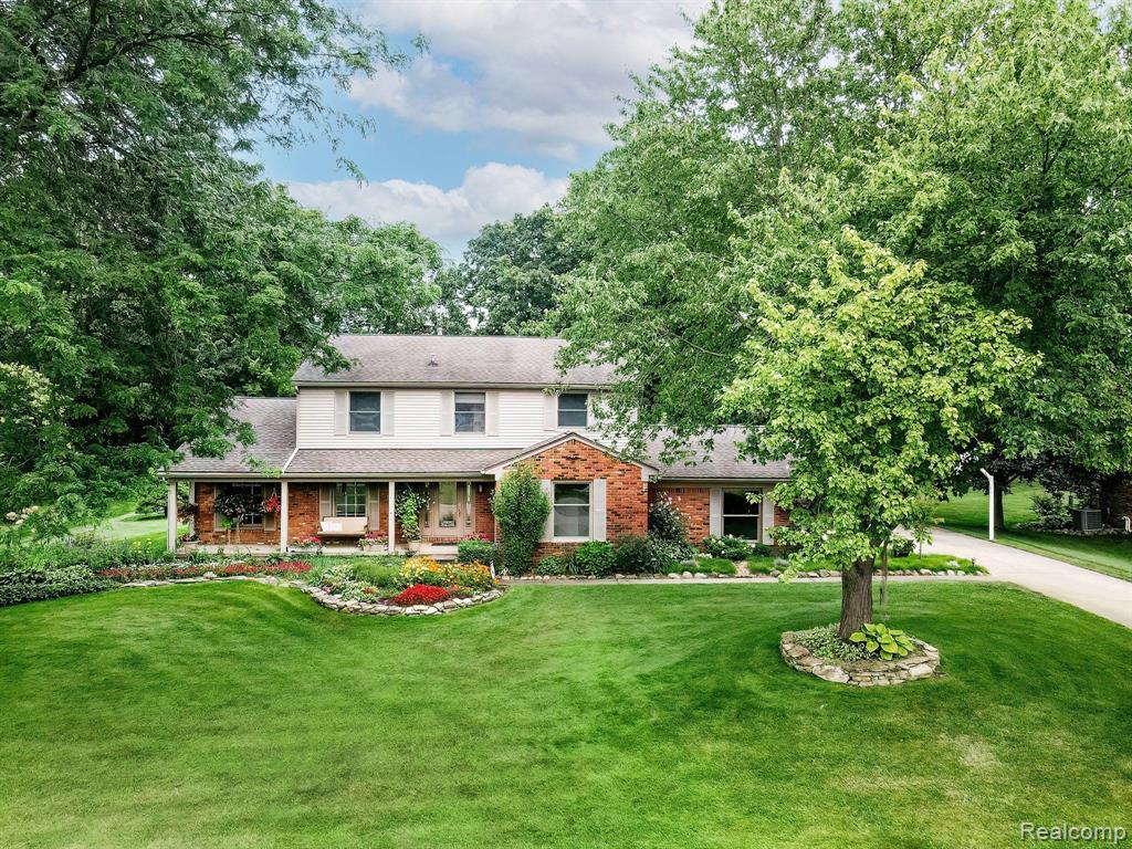 5173 Aintree Road Rochester, MI 48306 - Photo 1 of 47