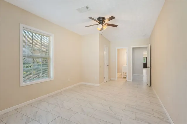 $1,500 | 401 East 3rd Street, Hearne, TX 77859