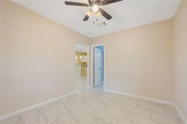 $1,500 | 401 East 3rd Street, Hearne, TX 77859