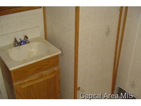 25 Salem Road Springfield, IL 62702 - Photo 2 of 10 Gallery Image 2