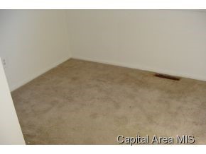 25 Salem Road Springfield, IL 62702 - Photo 5 of 10 Gallery Image 5