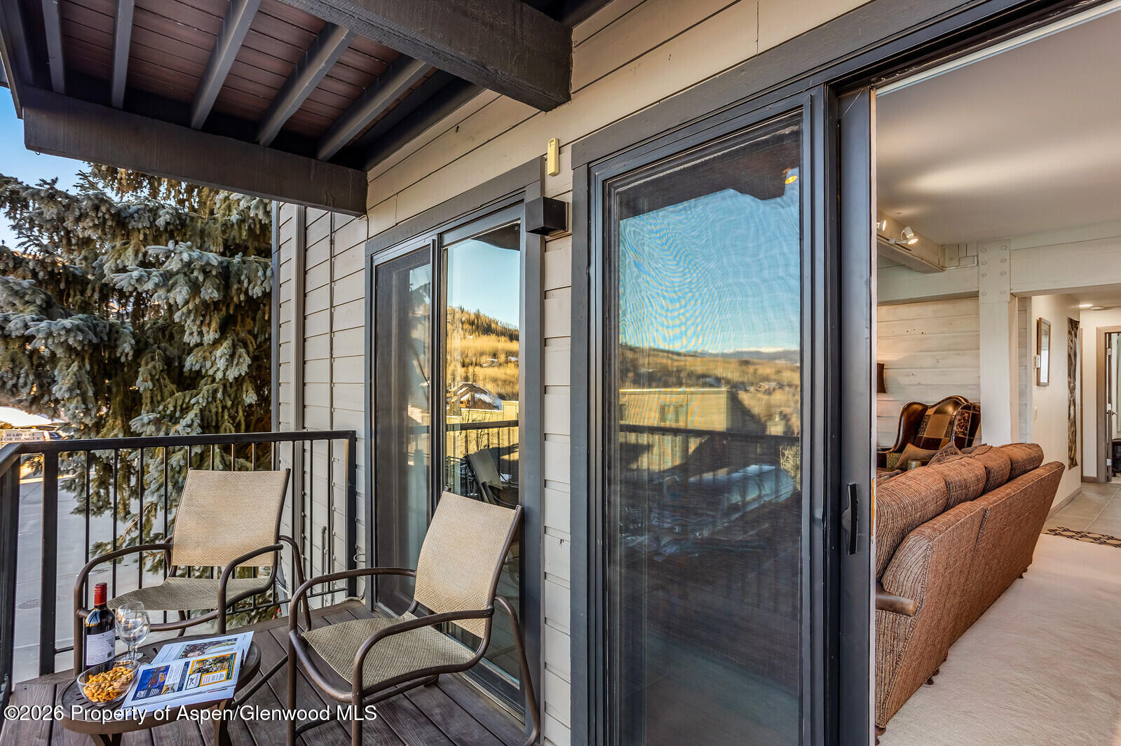 55 Upper Woodbridge Road, Unit E2 Snowmass Village, CO 81615 - Photo 25 of 41 a living room with furniture