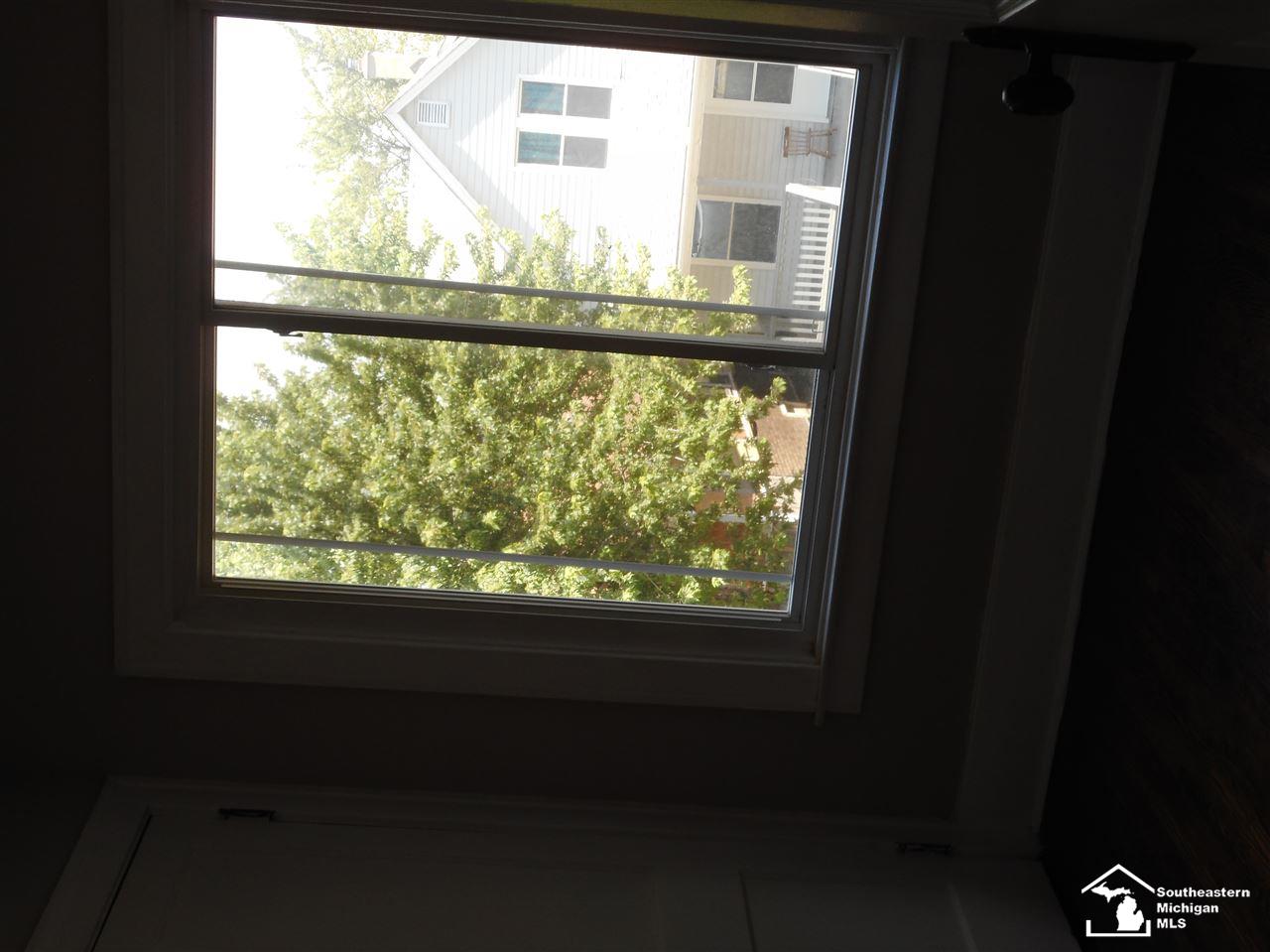 58 Maple Street River Rouge, MI 48218 - Photo 16 of 28 31354320-15.JPG
